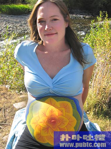 Flowery body painting